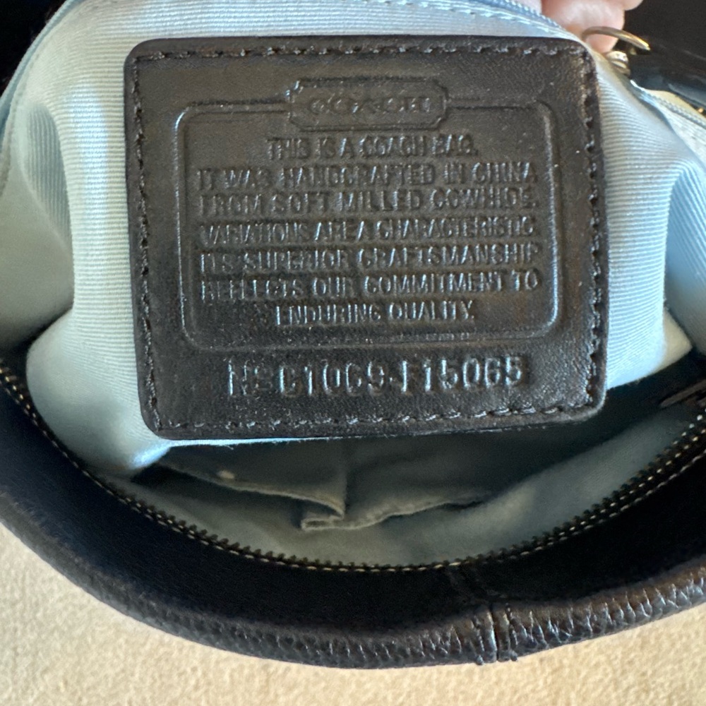 Coach Black Leather Shoulder Bag - Picture 7 of 8
